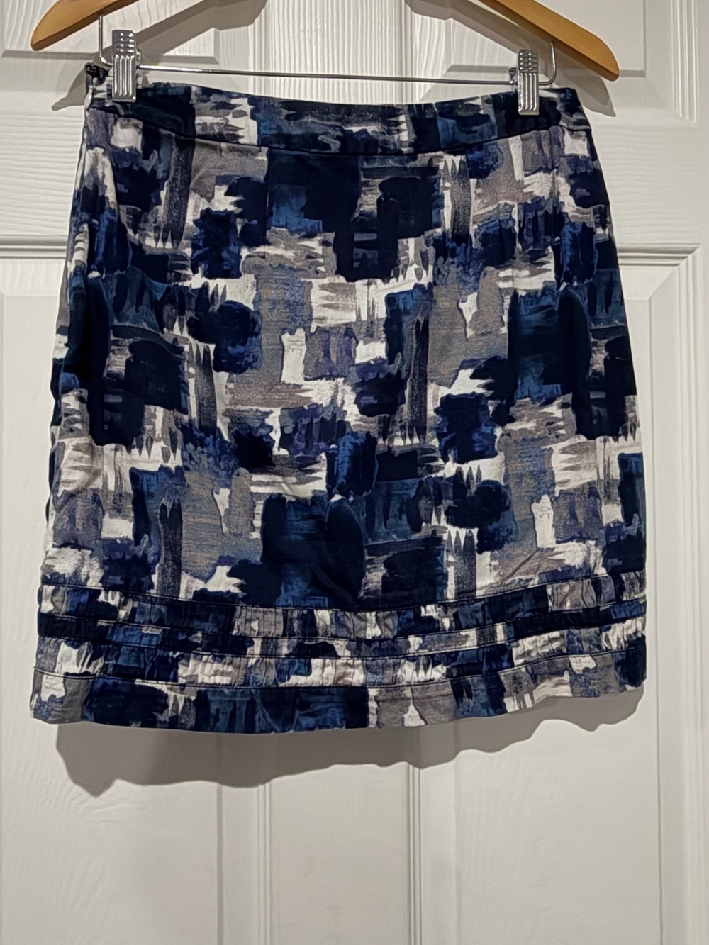 LOFT Navy, White and Gray Abstract Mini Skirt